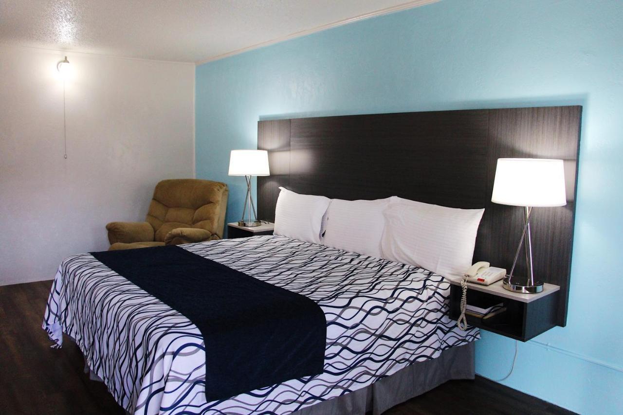 Texinn Motel New Boston Екстер'єр фото